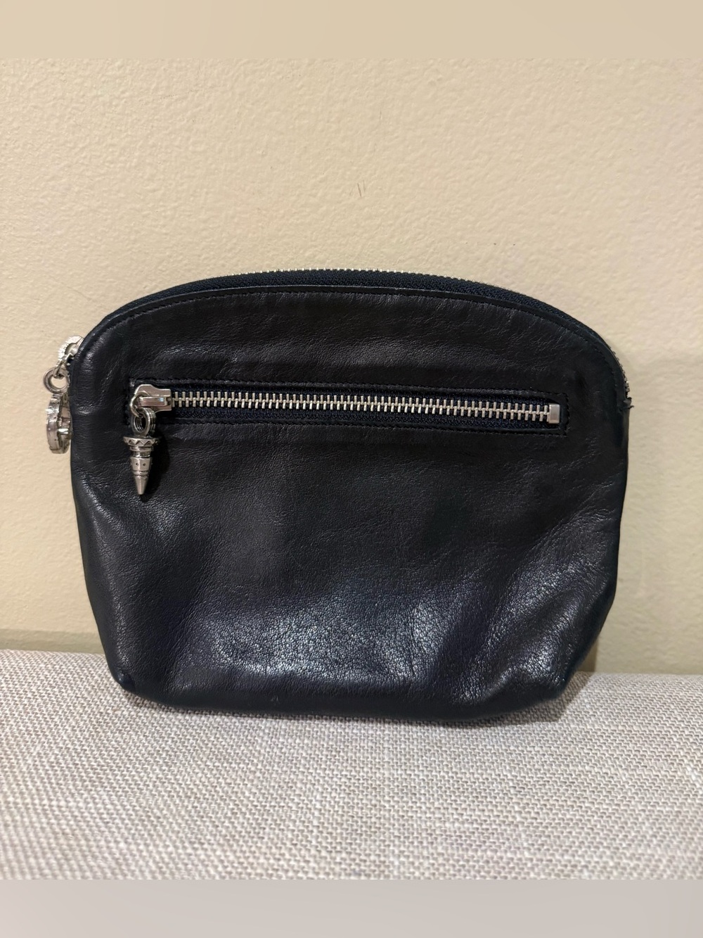 Lisa Jenks Black Leather Zip Pouch Makeup Bag Silver Hardware